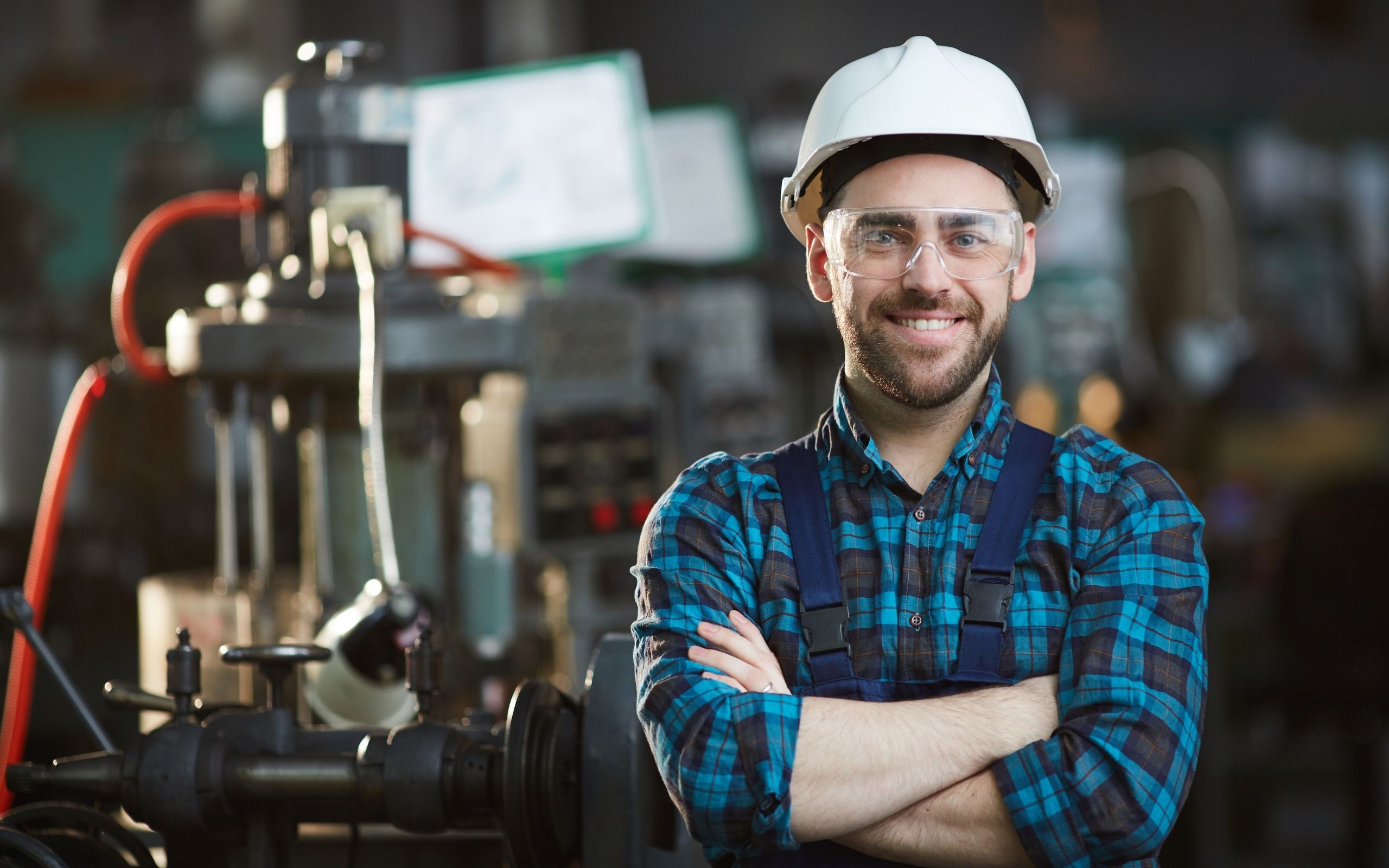 Рабочий на заводе в Польше