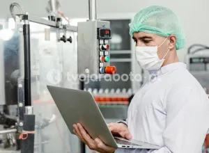 Слесарь на производстве медицинских изделий