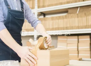 Працівник складу з UDT