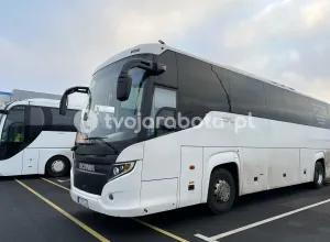 Водитель автобуса на развозке персонала