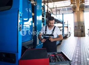 Электромеханик в автопарке