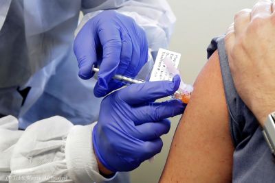 После 25 января начнется вакцинация людей в возрасте старше 70 лет