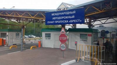 Беларусь закрывает выезд за границу из-за коронавируса