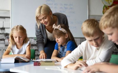 Польським вчителям підвищать зарплати