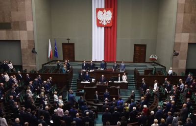 Сейм Польши принял поправки к закону об иностранцах