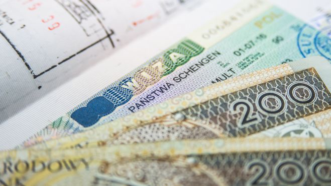 Польская национальная виза типа D станет дороже