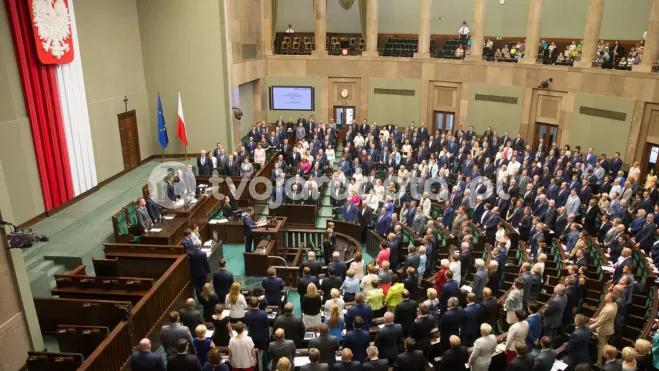 Подовжено перебування українців у Польщі.